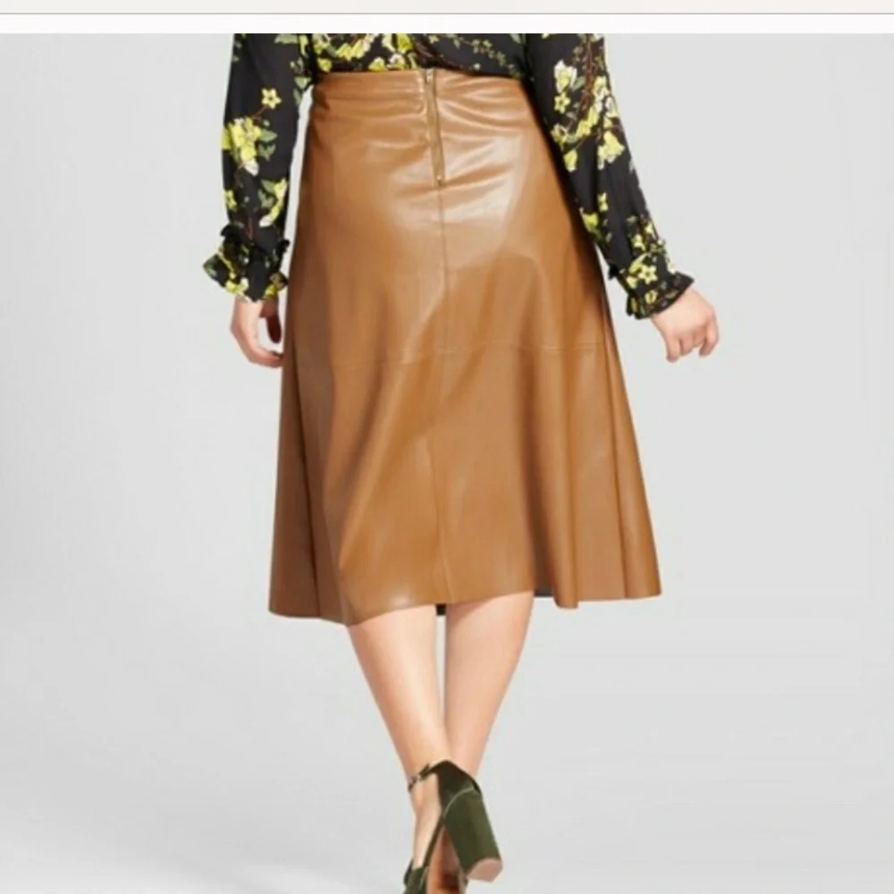 14W FAUX LEATHER SKIRTS - Picture 3 of 5